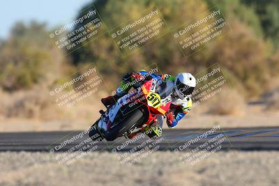 media/Dec-07-2024-CVMA (Sat) [[21c5f1ef85]]/Race 11-Amateur Supersport Open/